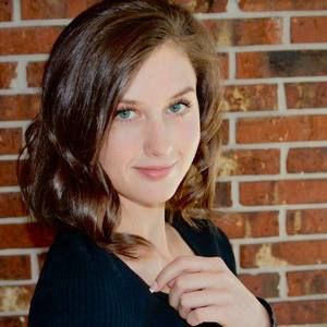 Meet your Posher, Lena